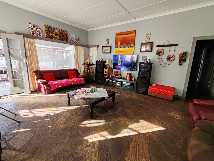 3 Bedroom Property for Sale in Miederpark North West
